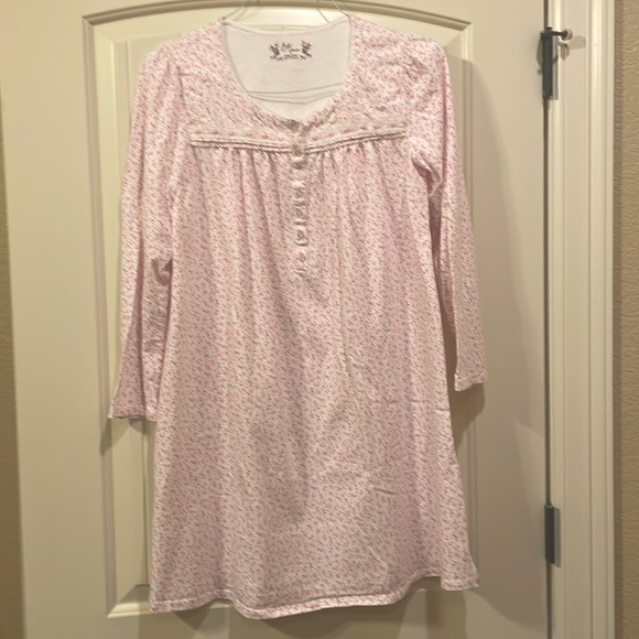 Beautiful 100% cotton nightgown! 💗 - Picture 1 of 5
